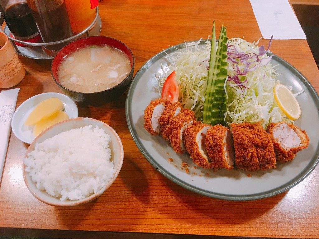 特ひれかつ定食