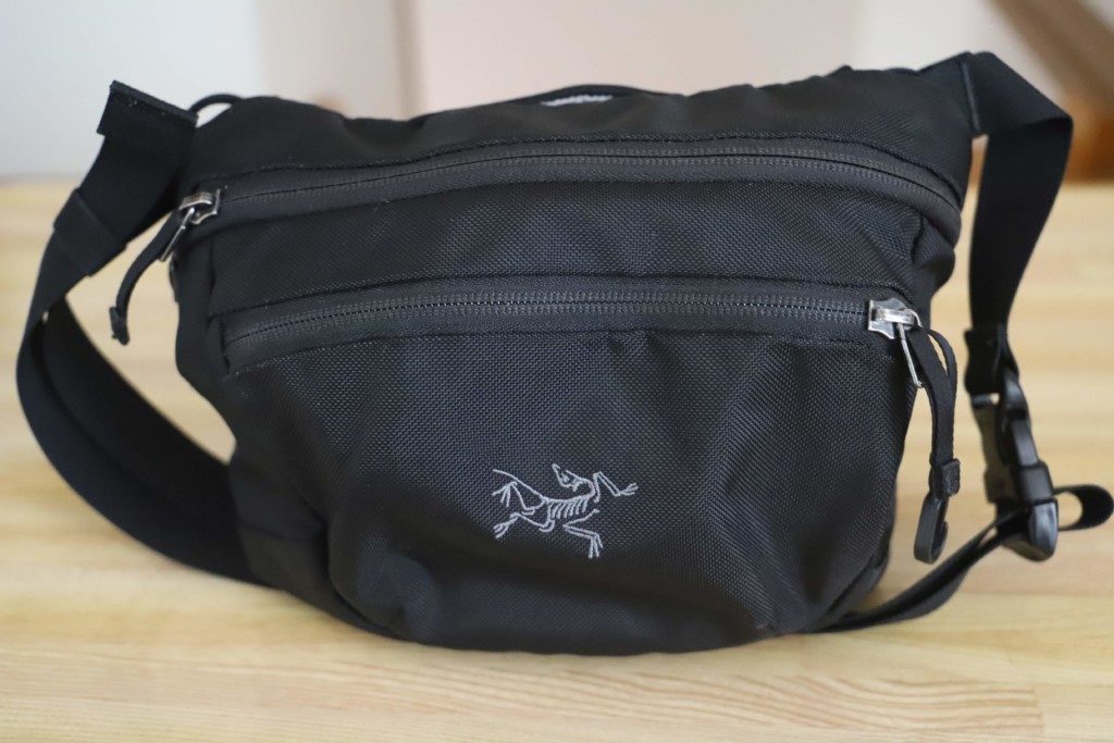 メインポケット 収納例 閉 前面
